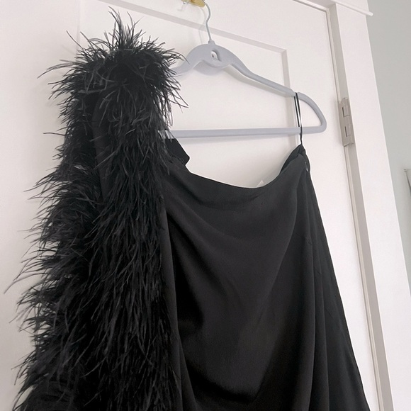 Cult Gaia Myrtle Feather Trimmed One Shoulder Dress Black NEW with tags - Picture 3 of 7